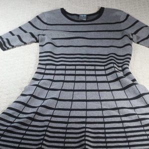 Gabby Skye Size L Short Sleve Fit & Flare Grey Black Striped Sweater Dress